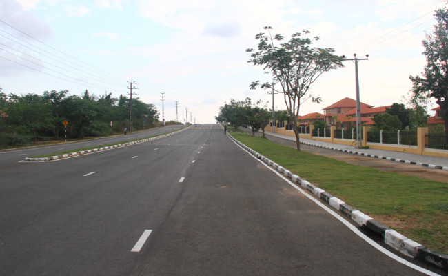 34-Hambantota–Gonnoruwa–Meegahajandura-Road-03