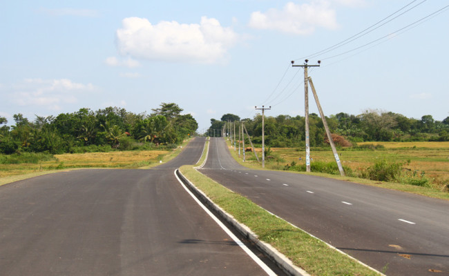 34-Hambantota–Gonnoruwa–Meegahajandura-Road-13